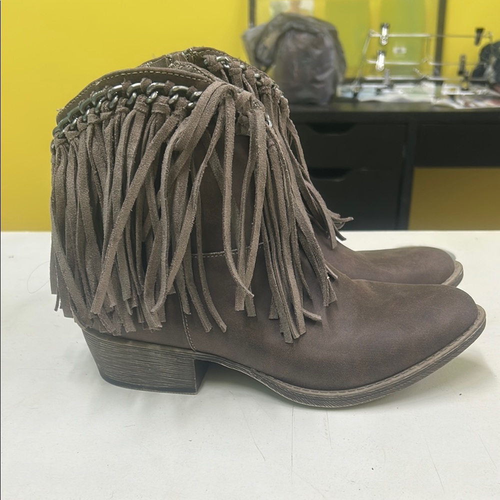 Very G Fringe Ankle Boots in Brown